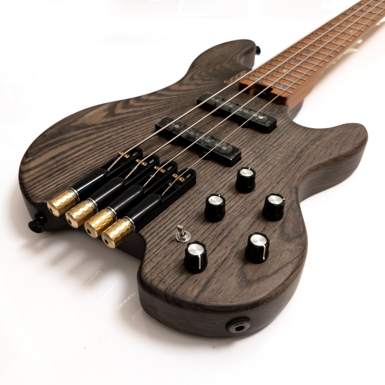 Bass Guitar Fretless - Guitare basse électrique 4 cordes sans