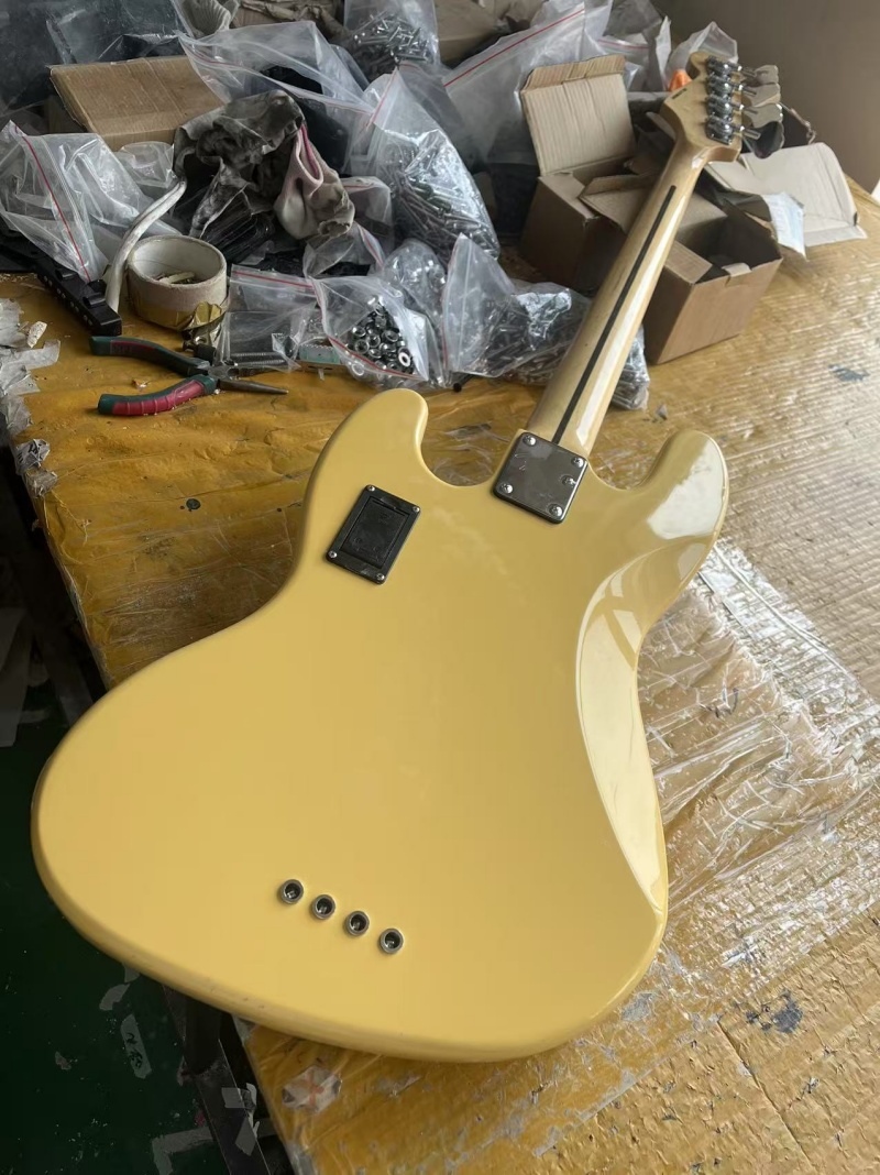 Basse électrique personnalisée - Bass Guitar Fretless avis et prix