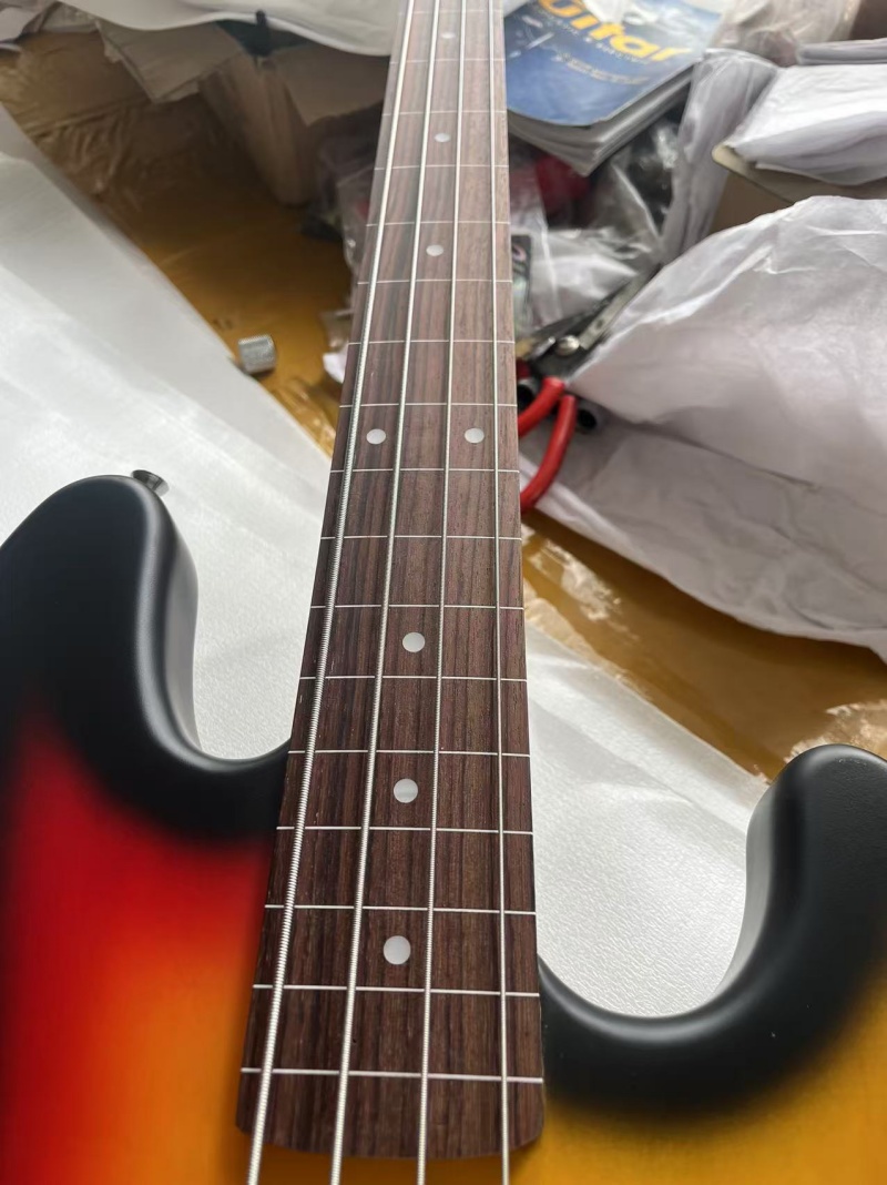 Basse électrique 4 cordes de h - Bass Guitar Fretless avis et prix